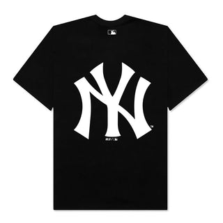 Áo Thun Oversize MLB Action Disney New York Yankees