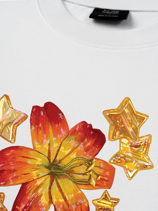 Áo Thun Relaxed Fit Blooming in the Stars